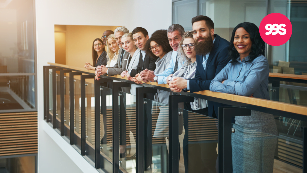 Reasons why you should outsource social media rather than doing it In-house