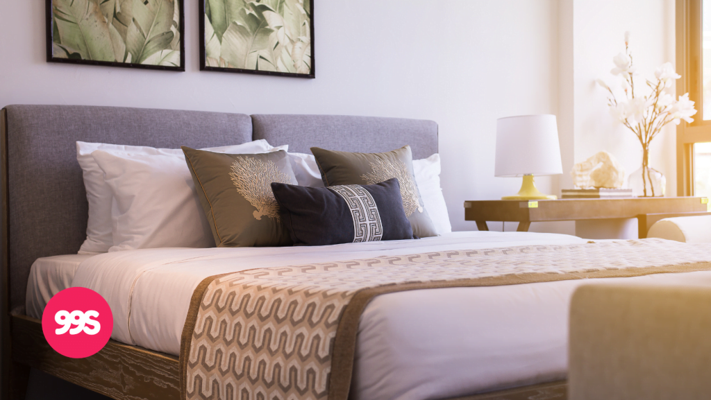 Airbnb social media management: what you need to know